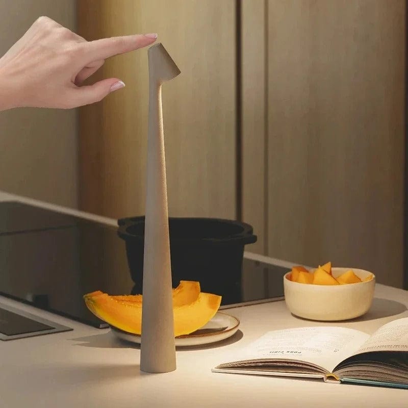 Bitsy Slim Lamp | elesira