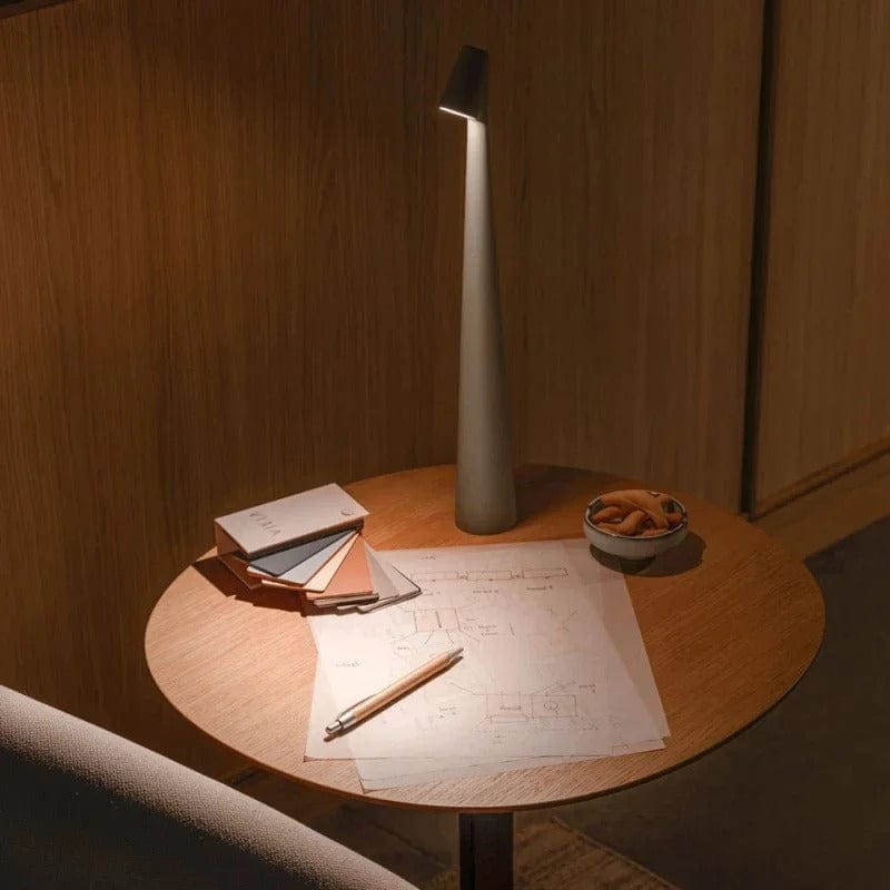 Bitsy Slim Lamp | elesira