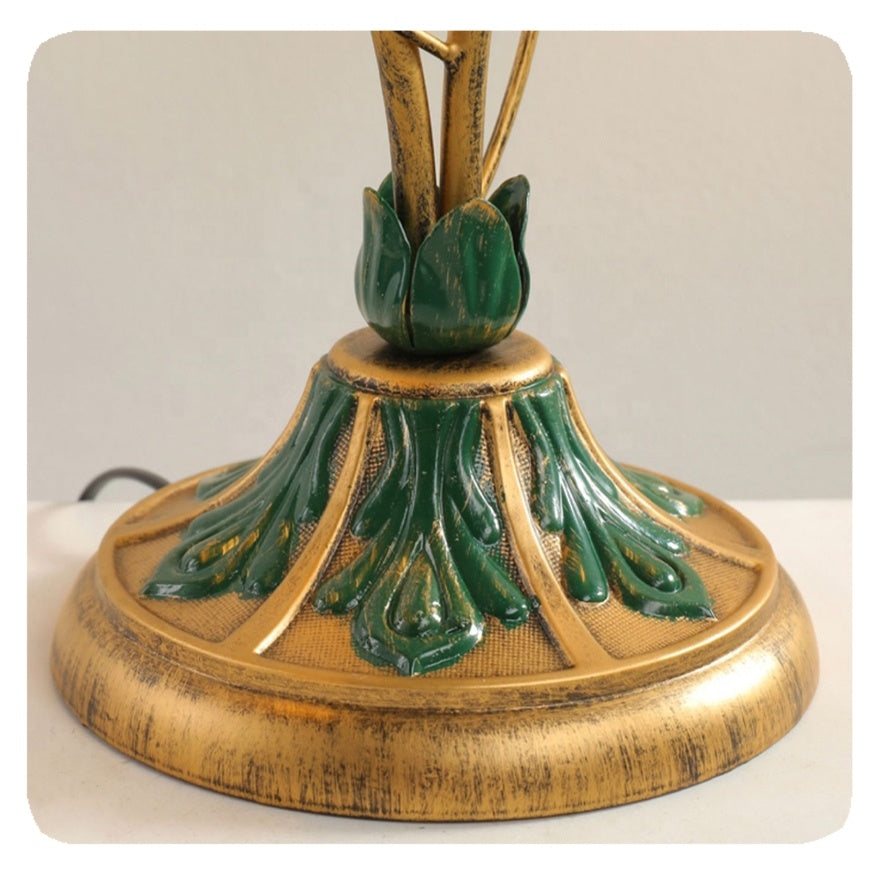 BloomGlow – Blomstret bordlampe | elesira
