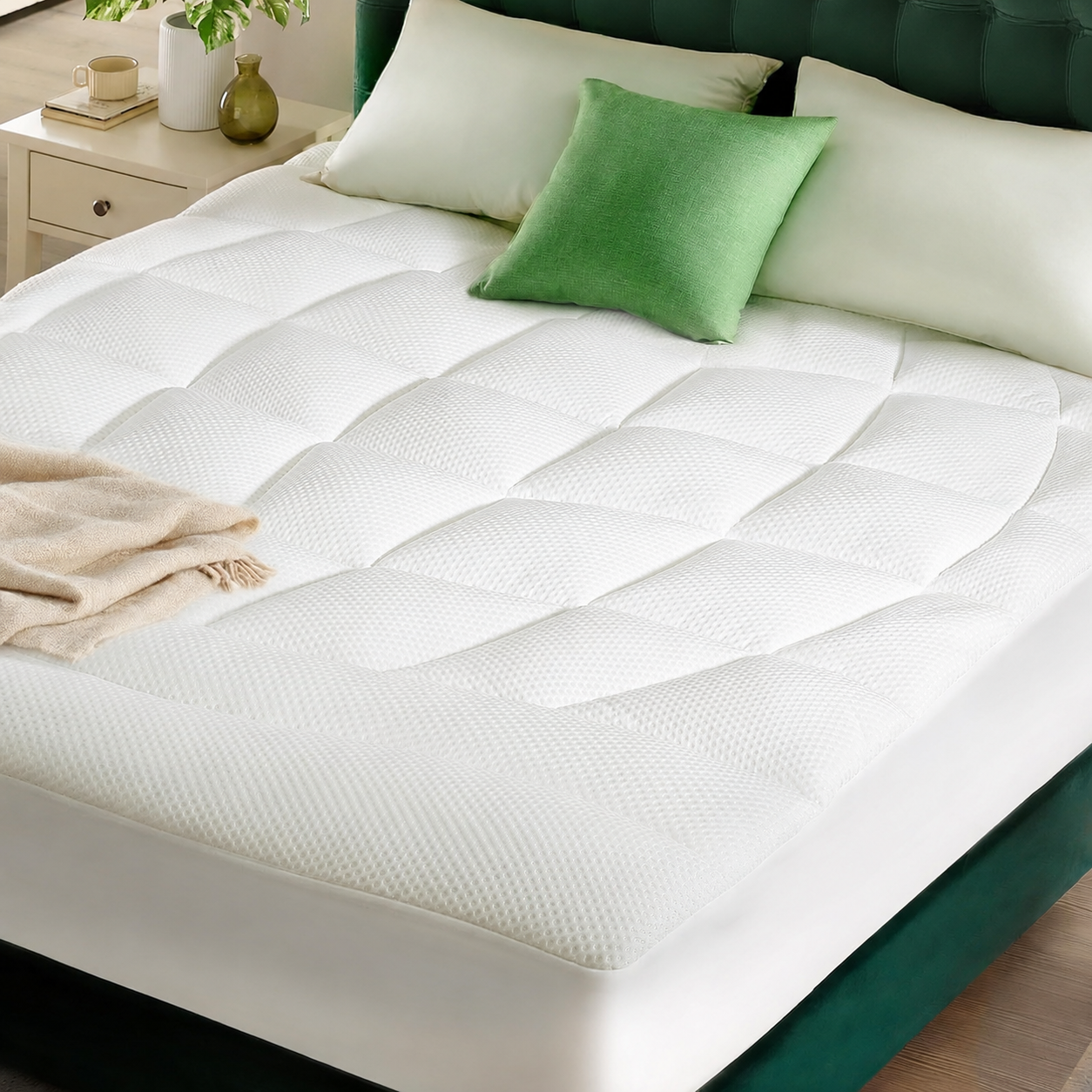 Komfortabel overmadrass i queen size med blanding av Tencel-lyocell for kjølig søvn – Elesira