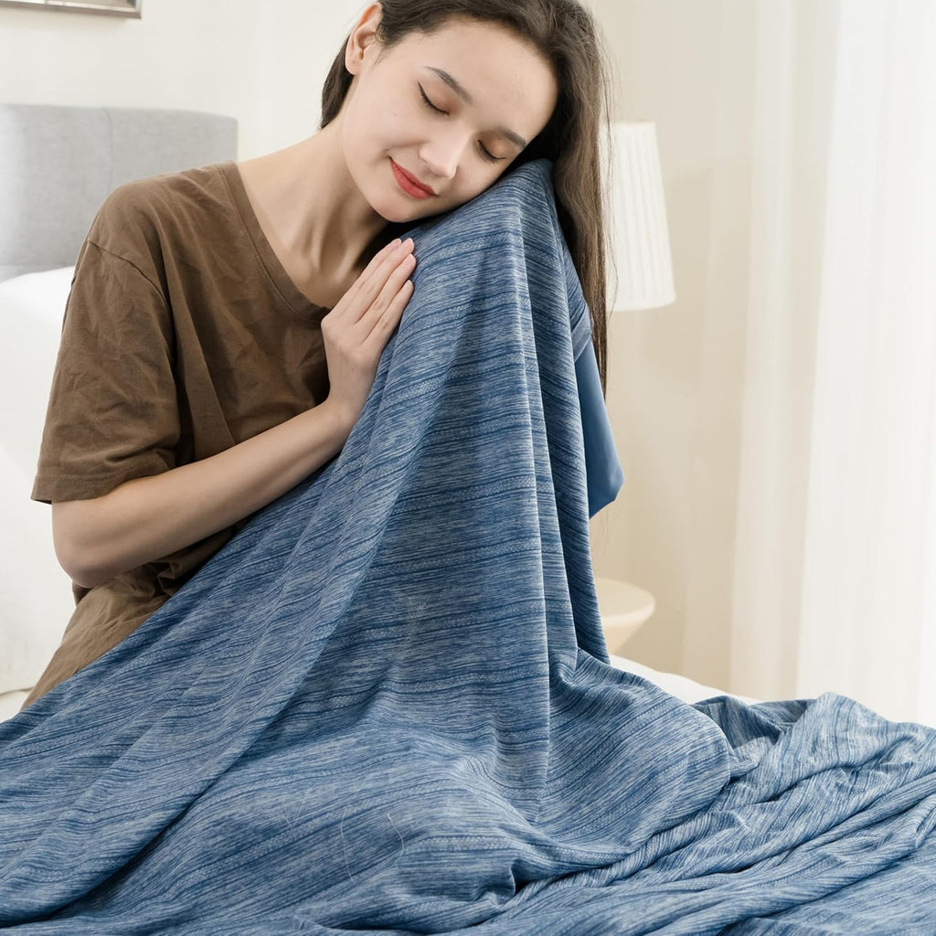Cooling Blanket Lightweight Summer Comfort For Hot Sleepers And Night Sweats On Bed - Elesira