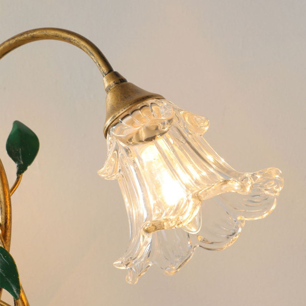 BloomGlow – Blomstret bordlampe | elesira