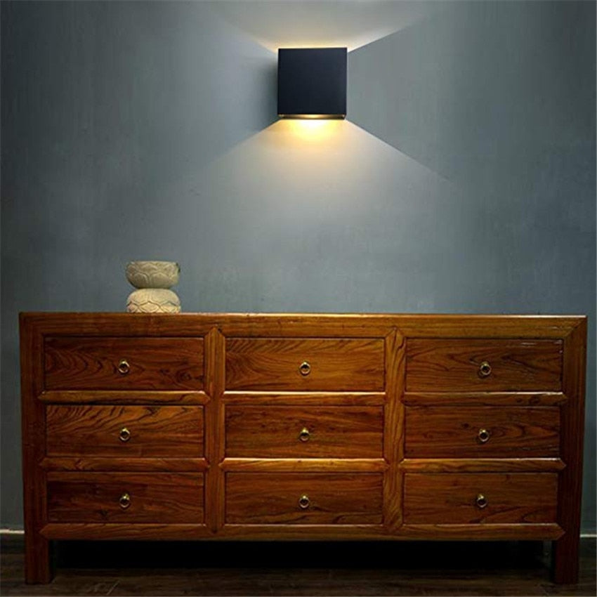 Metal Cube Led Wall Light | elesira