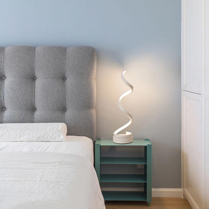 Modern, 20 W-os spirál alakú LED-es asztali lámpa | elesira