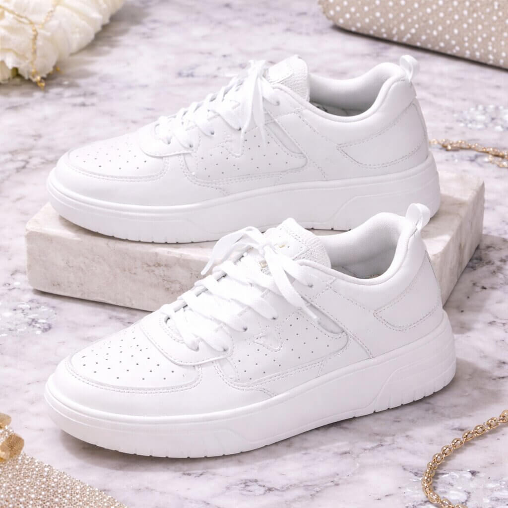 鮮やかなレディーススニーカー－軽量カジュアルシューズ | elesira
