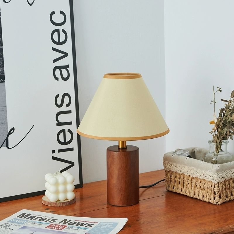 Japanese Retro Style Table Lamp | elesira
