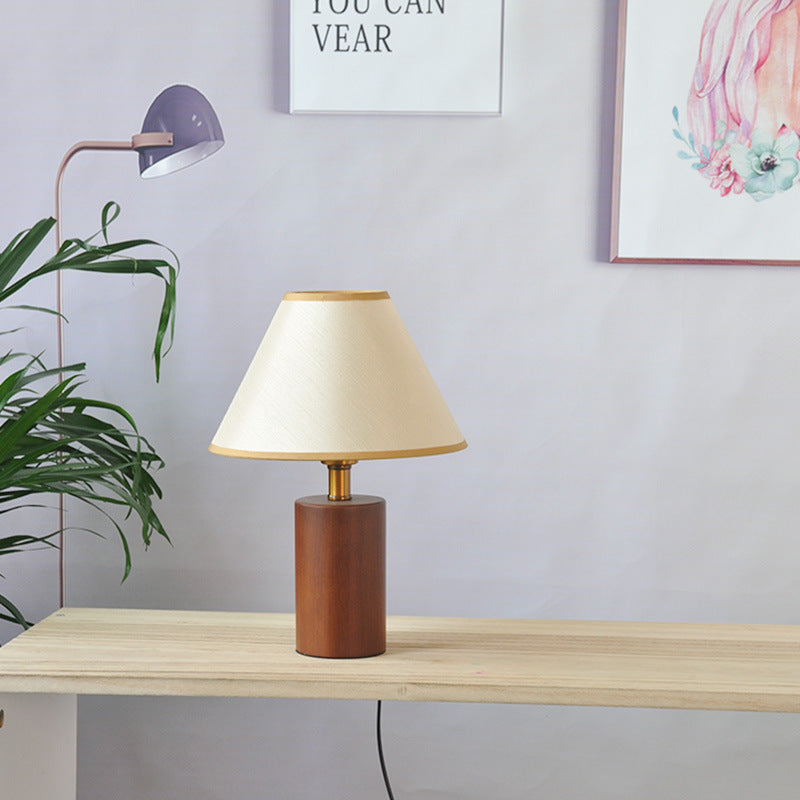 Japanese Retro Style Table Lamp | elesira